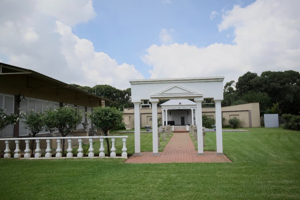 Medley House gardens and wedding venue